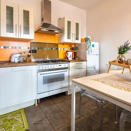 Sardinia Re - Valerys Flat *